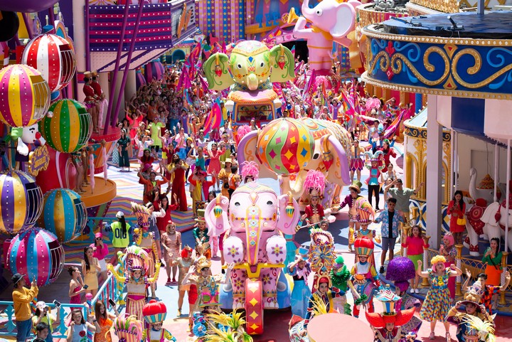 Carnival Magic Phuket - Admission Ticket + Buffet Dinner