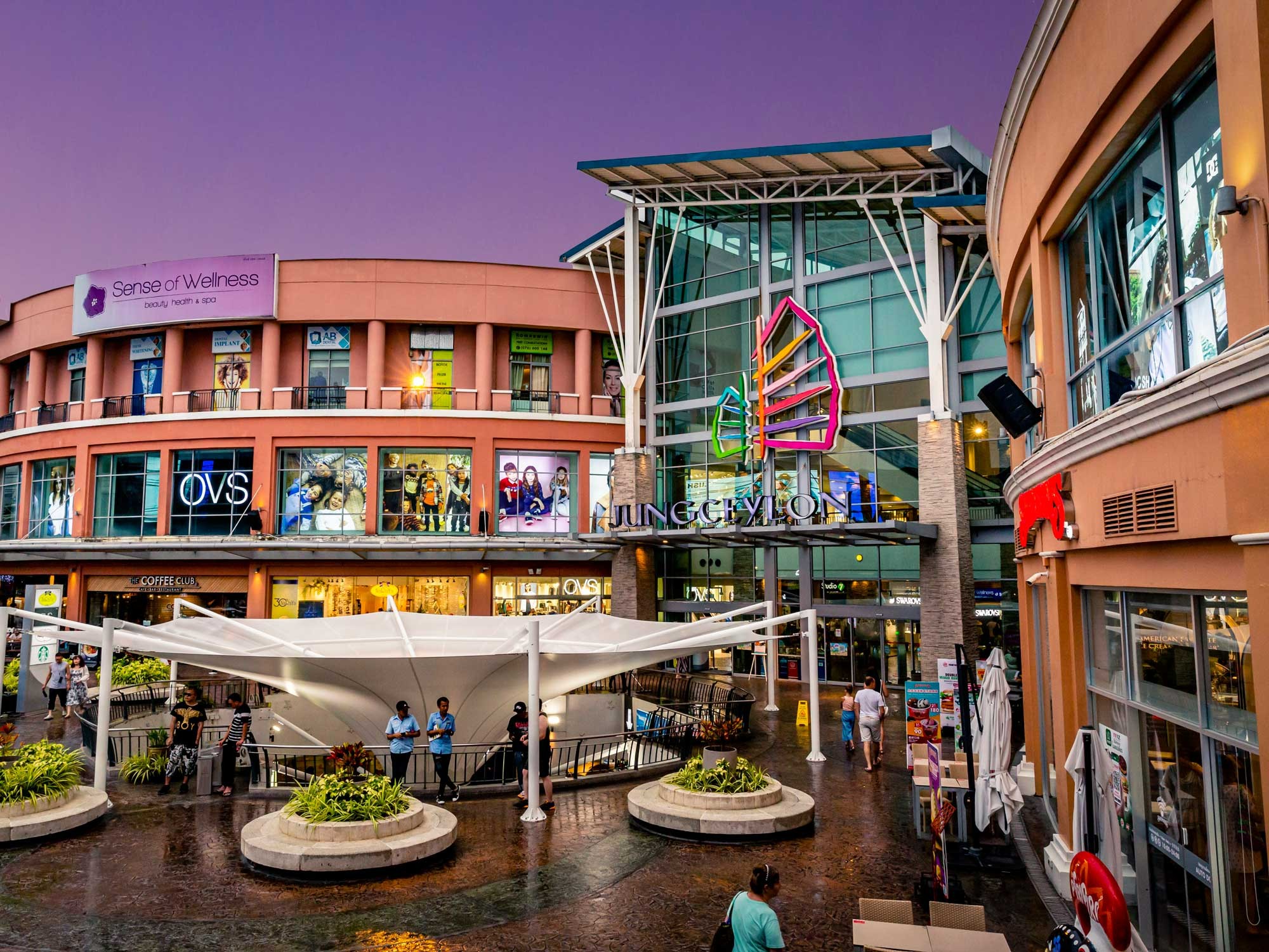 Phuket Sightseeing and Shopping